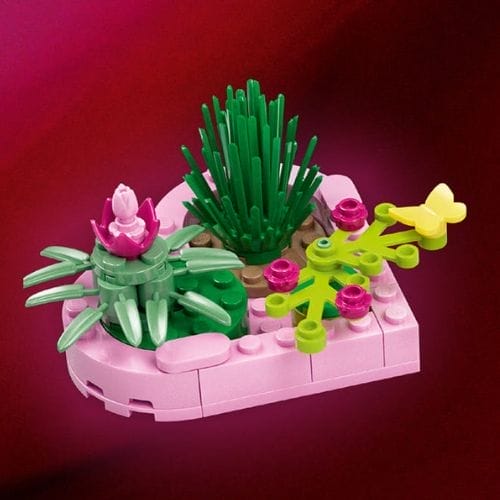 Free Heart LEGO Build